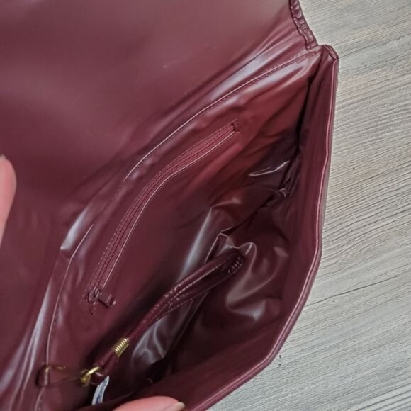 Vintage maroon envelope clutch wristlet made in Taiwan R.O.C - Picture 9 of 14